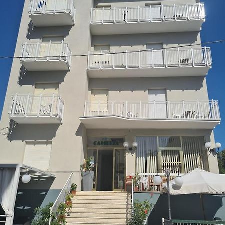Hotel Camelia Rimini Exteriör bild